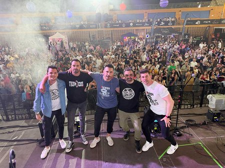 https://salamanca.es/uploads/miniaturas/eventos/imagendestacada/348/1787569210_09-09-20_30-VanDidos_450.jpg