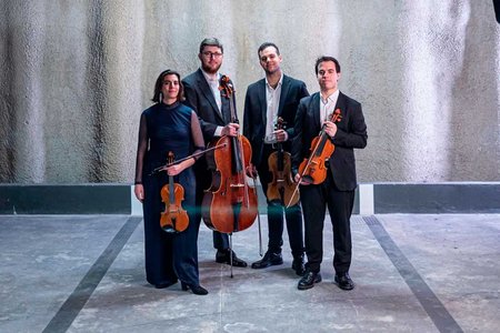 https://salamanca.es/uploads/miniaturas/eventos/imagendestacada/379/1788781368_10-19-20_00-Cuarteto-Iberia_450.jpg