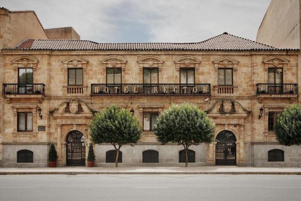 Hôtel RECTOR