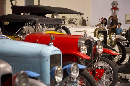 MUSÉE DE L'HISTOIRE DE L'AUTOMOBILE